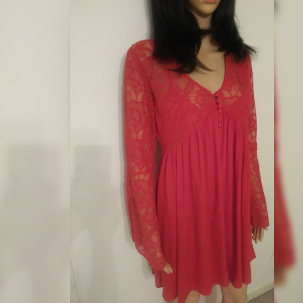 PEPPERMINT LACE DRESS - Picture 2 of 5